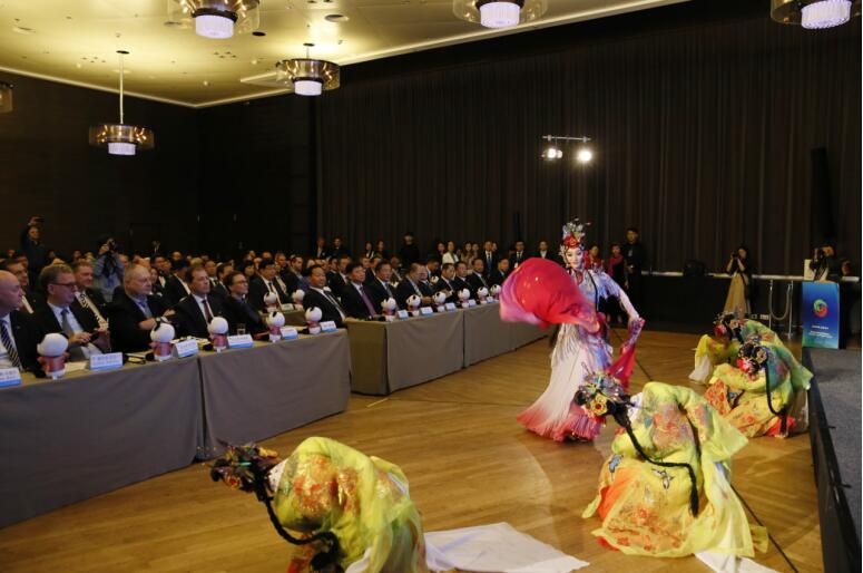 集团党委书记、董事长任丁率团赴荷兰、德国、以色列考察