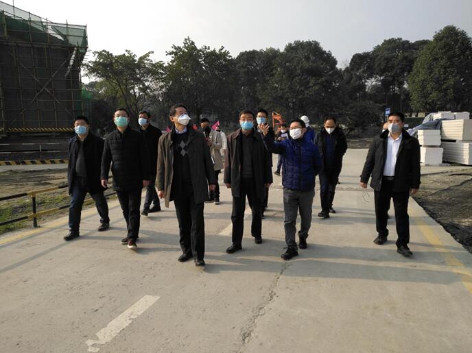 集团党委书记、董事长任丁率队 赴金牛宾馆检查工作