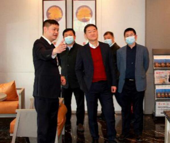 集团党委书记、董事长任丁调研“锦著”天府广场店