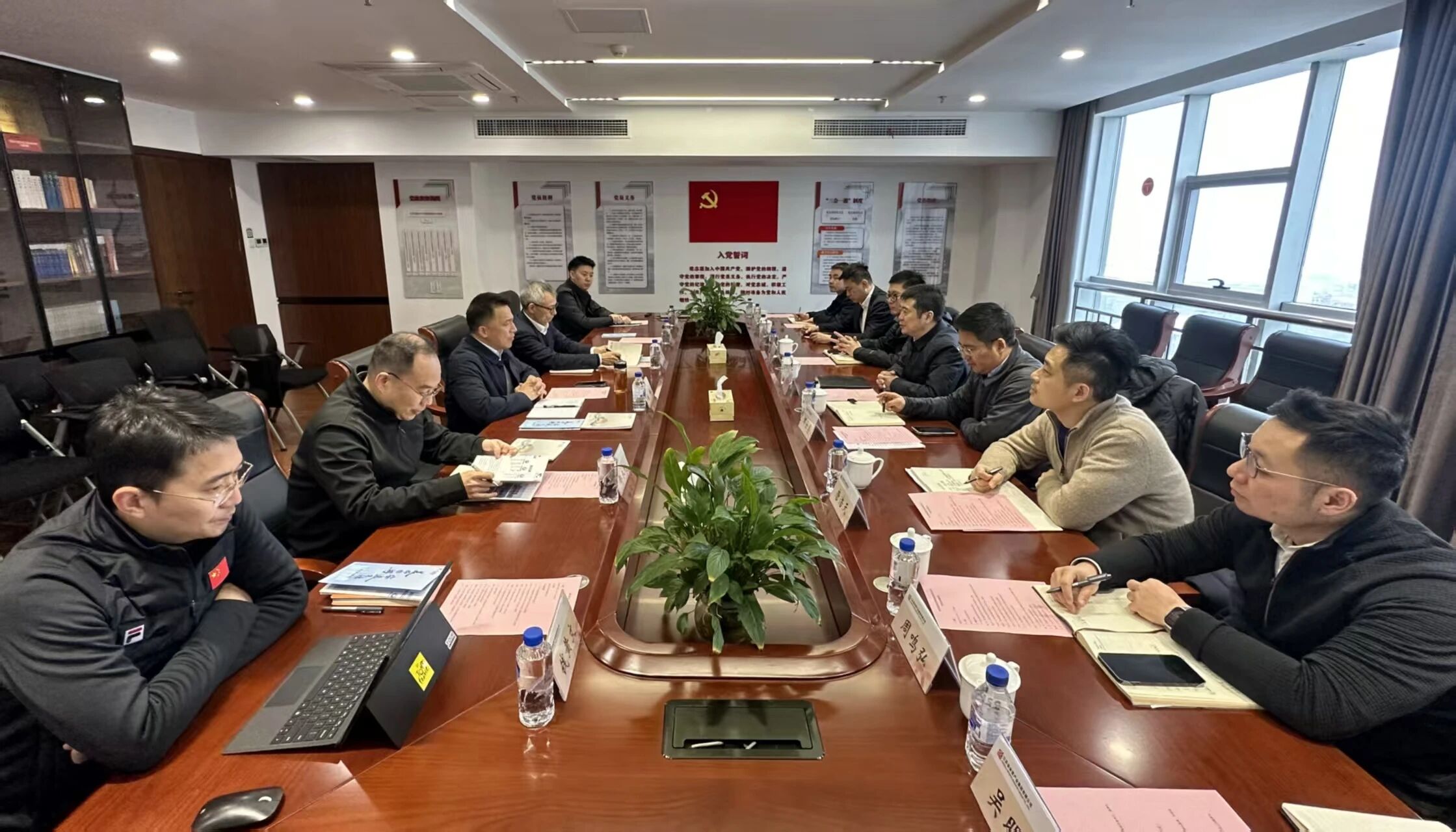 省尊龙凯时集团赴江苏考察学习足球赛事与文旅产业融合发展模式